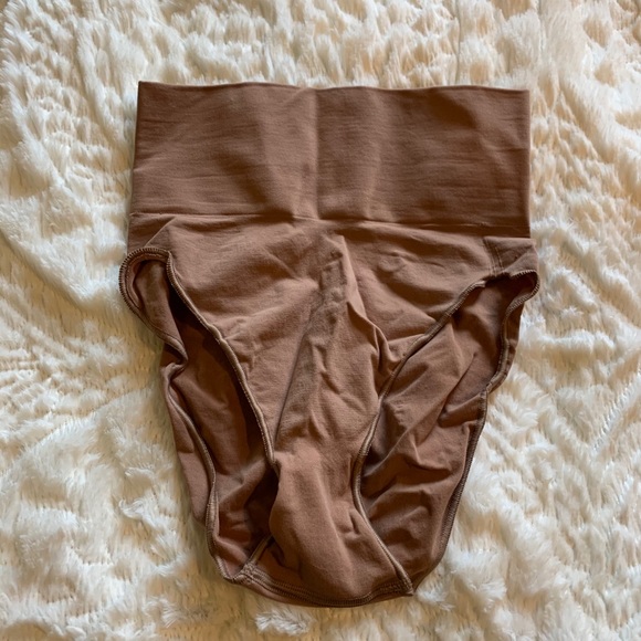 Skims Core Control Brief - Picture 2 of 6